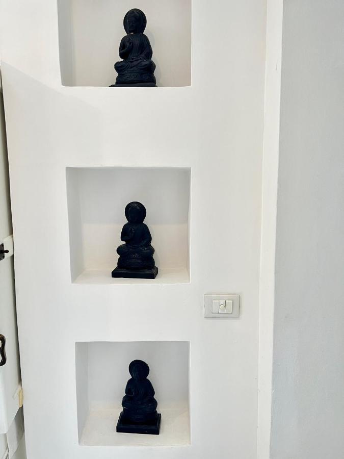 Abstract House Design Home In Center Of トリノ エクステリア 写真